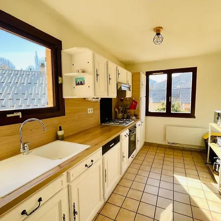 Holiday home Pretty F4 House With Loggia In